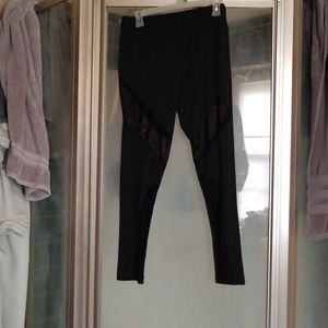 Athletic leggings